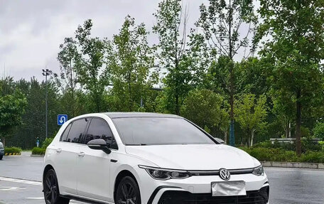 Volkswagen Golf VIII, 2022 год, 1 800 000 рублей, 3 фотография