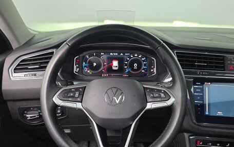 Volkswagen Tiguan II, 2022 год, 3 600 015 рублей, 4 фотография