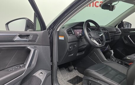 Volkswagen Tiguan II, 2022 год, 3 600 015 рублей, 6 фотография