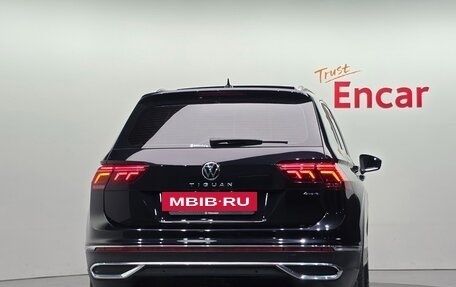 Volkswagen Tiguan II, 2022 год, 3 600 015 рублей, 13 фотография