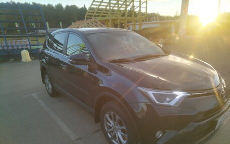 Toyota RAV4, 2019 год, 2 350 000 рублей, 6 фотография