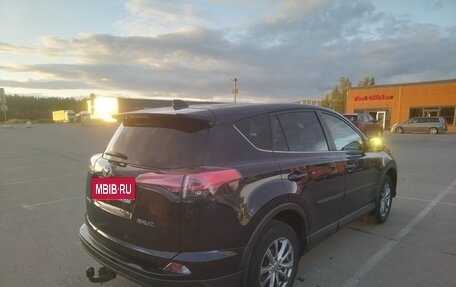 Toyota RAV4, 2019 год, 2 350 000 рублей, 3 фотография