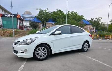 Hyundai Solaris II рестайлинг, 2015 год, 1 149 000 рублей, 10 фотография