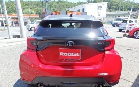 Toyota Yaris, 2021 год, 1 325 000 рублей, 8 фотография