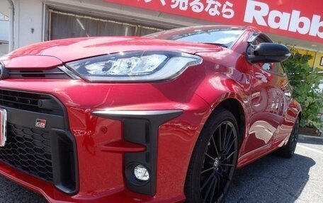 Toyota Yaris, 2021 год, 1 325 000 рублей, 12 фотография