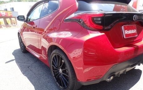 Toyota Yaris, 2021 год, 1 325 000 рублей, 14 фотография