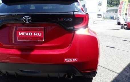 Toyota Yaris, 2021 год, 1 325 000 рублей, 15 фотография