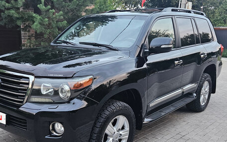 Toyota Land Cruiser 200, 2014 год, 4 000 000 рублей, 2 фотография