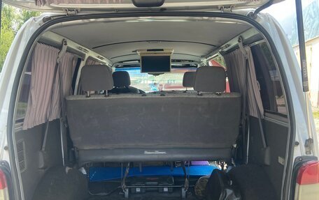 Toyota HiAce, 2004 год, 1 250 000 рублей, 8 фотография