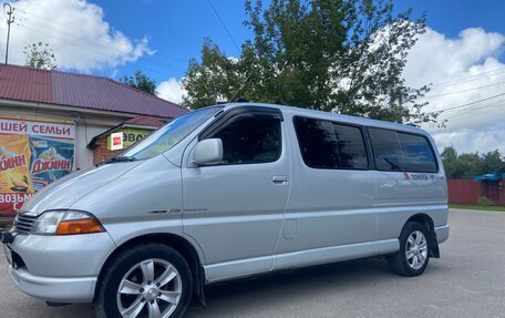 Toyota HiAce, 2004 год, 1 250 000 рублей, 7 фотография