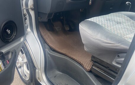 Toyota HiAce, 2004 год, 1 250 000 рублей, 13 фотография