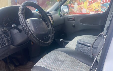 Toyota HiAce, 2004 год, 1 250 000 рублей, 14 фотография