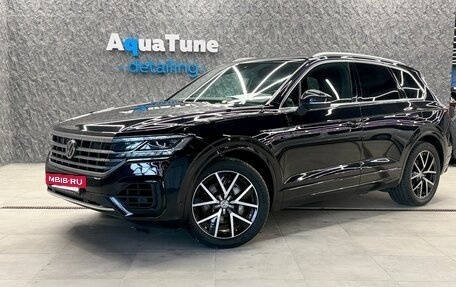 Volkswagen Touareg III, 2019 год, 4 500 000 рублей, 2 фотография