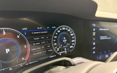 Volkswagen Touareg III, 2019 год, 4 500 000 рублей, 10 фотография