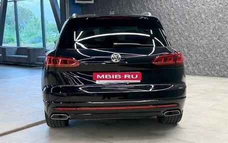 Volkswagen Touareg III, 2019 год, 4 500 000 рублей, 7 фотография