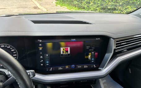 Volkswagen Touareg III, 2019 год, 4 500 000 рублей, 13 фотография