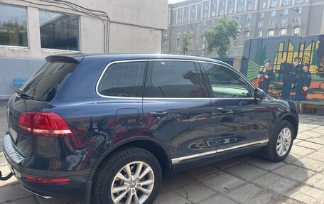 Volkswagen Touareg III, 2012 год, 1 870 000 рублей, 6 фотография