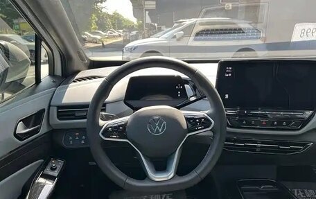 Volkswagen ID.4, 2024 год, 2 300 000 рублей, 11 фотография