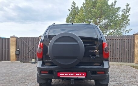 Chevrolet Niva I рестайлинг, 2018 год, 860 000 рублей, 4 фотография