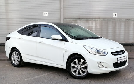 Hyundai Solaris II рестайлинг, 2013 год, 649 000 рублей, 3 фотография
