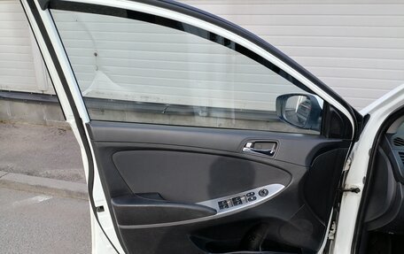 Hyundai Solaris II рестайлинг, 2013 год, 649 000 рублей, 17 фотография
