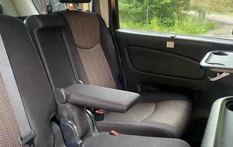 Nissan Serena IV, 2014 год, 1 400 000 рублей, 17 фотография