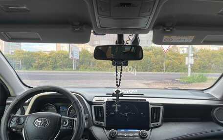 Toyota RAV4, 2016 год, 2 350 000 рублей, 7 фотография