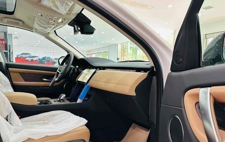 Land Rover Discovery Sport I рестайлинг, 2024 год, 4 294 000 рублей, 11 фотография