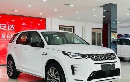 Land Rover Discovery Sport I рестайлинг, 2024 год, 4 294 000 рублей, 8 фотография