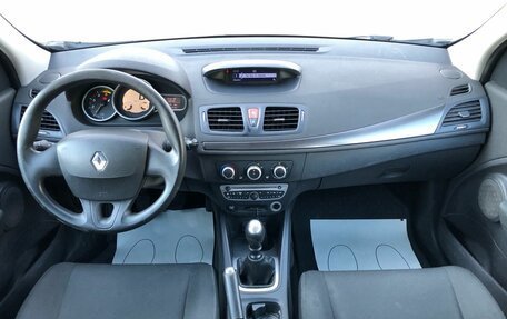 Renault Megane III, 2011 год, 810 000 рублей, 10 фотография