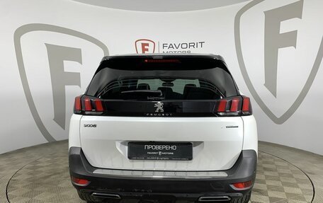 Peugeot 5008 II, 2017 год, 2 249 000 рублей, 3 фотография