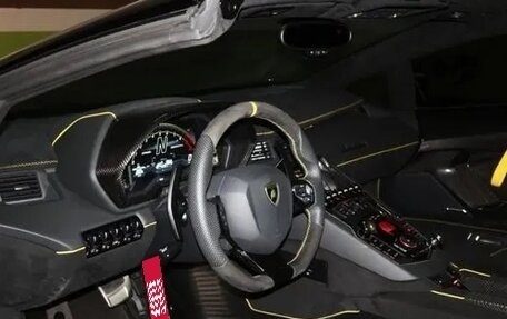 Lamborghini Aventador I рестайлинг, 2021 год, 62 350 000 рублей, 5 фотография
