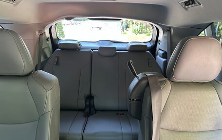 Toyota Sienna, 2021 год, 3 700 000 рублей, 15 фотография