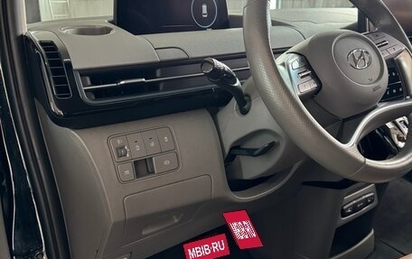 Hyundai Staria, 2021 год, 5 200 000 рублей, 4 фотография