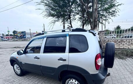 Chevrolet Niva I рестайлинг, 2011 год, 450 000 рублей, 5 фотография