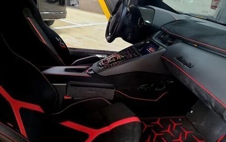 Lamborghini Aventador I рестайлинг, 2021 год, 59 750 000 рублей, 8 фотография