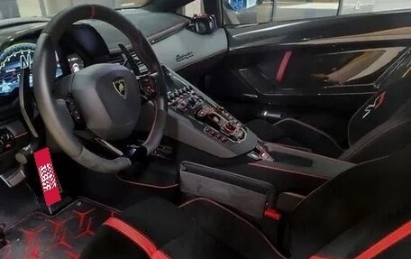 Lamborghini Aventador I рестайлинг, 2021 год, 59 750 000 рублей, 6 фотография