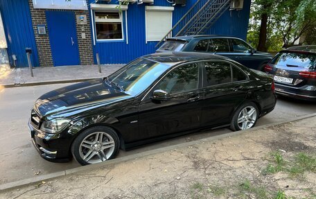 Mercedes-Benz C-Класс, 2012 год, 1 300 000 рублей, 31 фотография