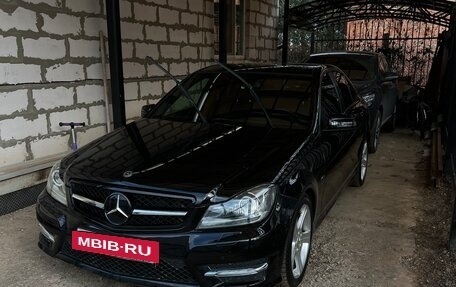 Mercedes-Benz C-Класс, 2012 год, 1 300 000 рублей, 34 фотография