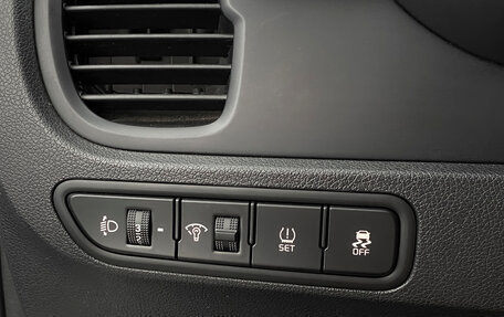 KIA Rio IV, 2018 год, 1 408 000 рублей, 17 фотография