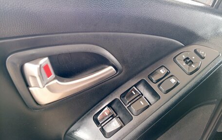 Hyundai ix35 I рестайлинг, 2013 год, 1 049 000 рублей, 14 фотография