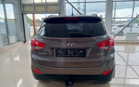 Hyundai ix35 I рестайлинг, 2013 год, 1 049 000 рублей, 6 фотография