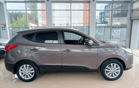 Hyundai ix35 I рестайлинг, 2013 год, 1 049 000 рублей, 4 фотография