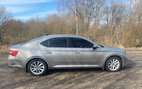 Skoda Superb III рестайлинг, 2015 год, 1 620 000 рублей, 2 фотография