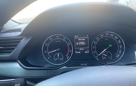 Skoda Superb III рестайлинг, 2015 год, 1 620 000 рублей, 9 фотография