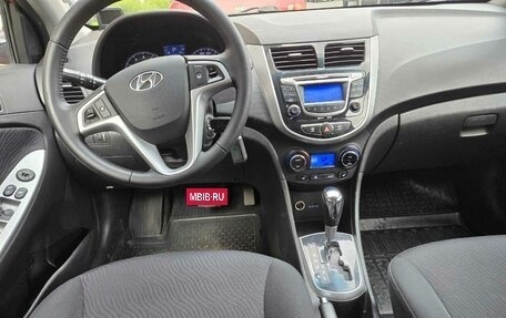 Hyundai Solaris II рестайлинг, 2013 год, 799 000 рублей, 9 фотография