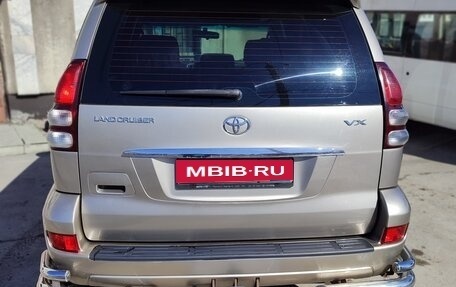 Toyota Land Cruiser Prado 120 рестайлинг, 2004 год, 2 050 000 рублей, 2 фотография