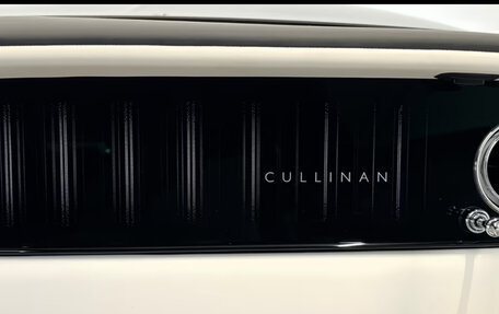 Rolls-Royce Cullinan, 2025 год, 50 000 000 рублей, 11 фотография