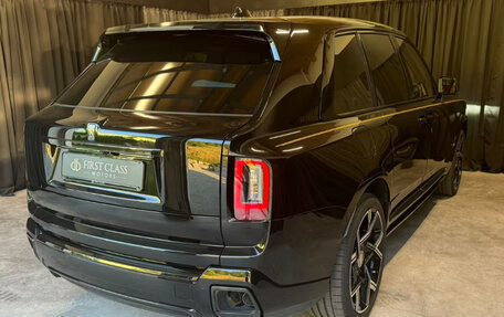 Rolls-Royce Cullinan, 2025 год, 50 000 000 рублей, 18 фотография
