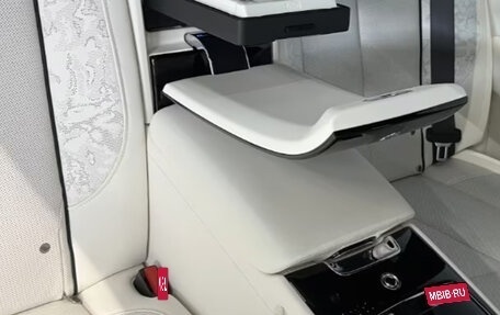 Rolls-Royce Cullinan, 2025 год, 50 000 000 рублей, 20 фотография